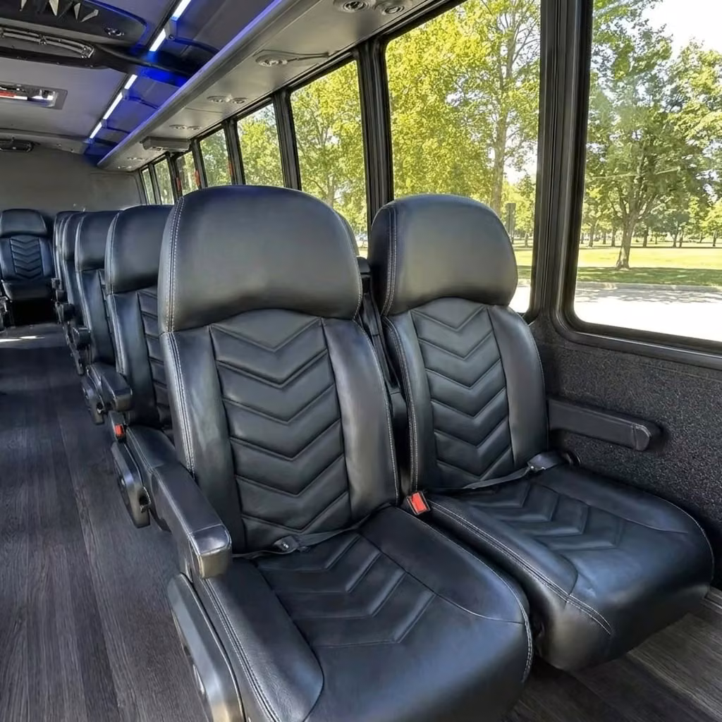 hollister 28 passenger minibus seating