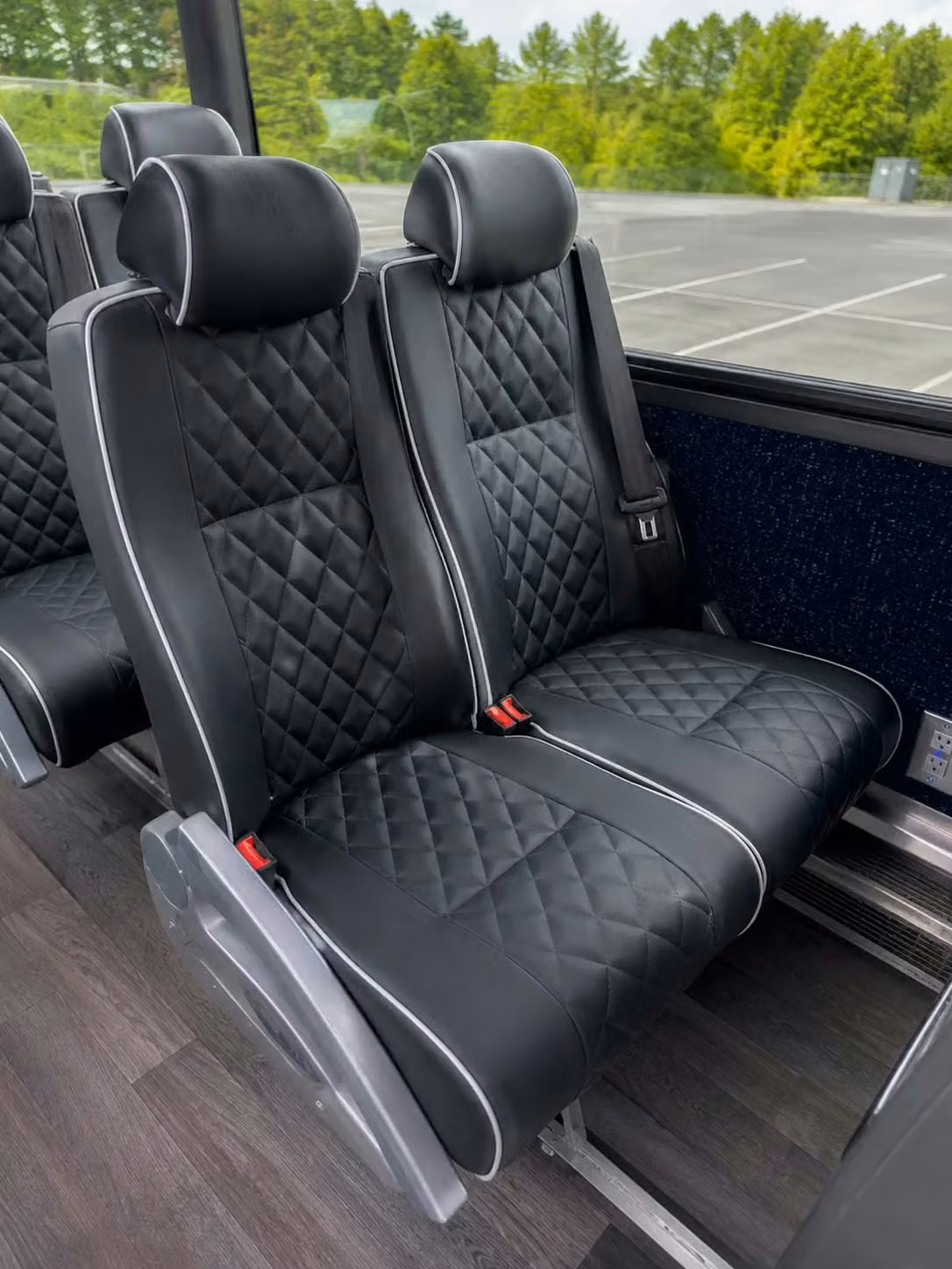 hollister 56 passenger charter bus reclining seats