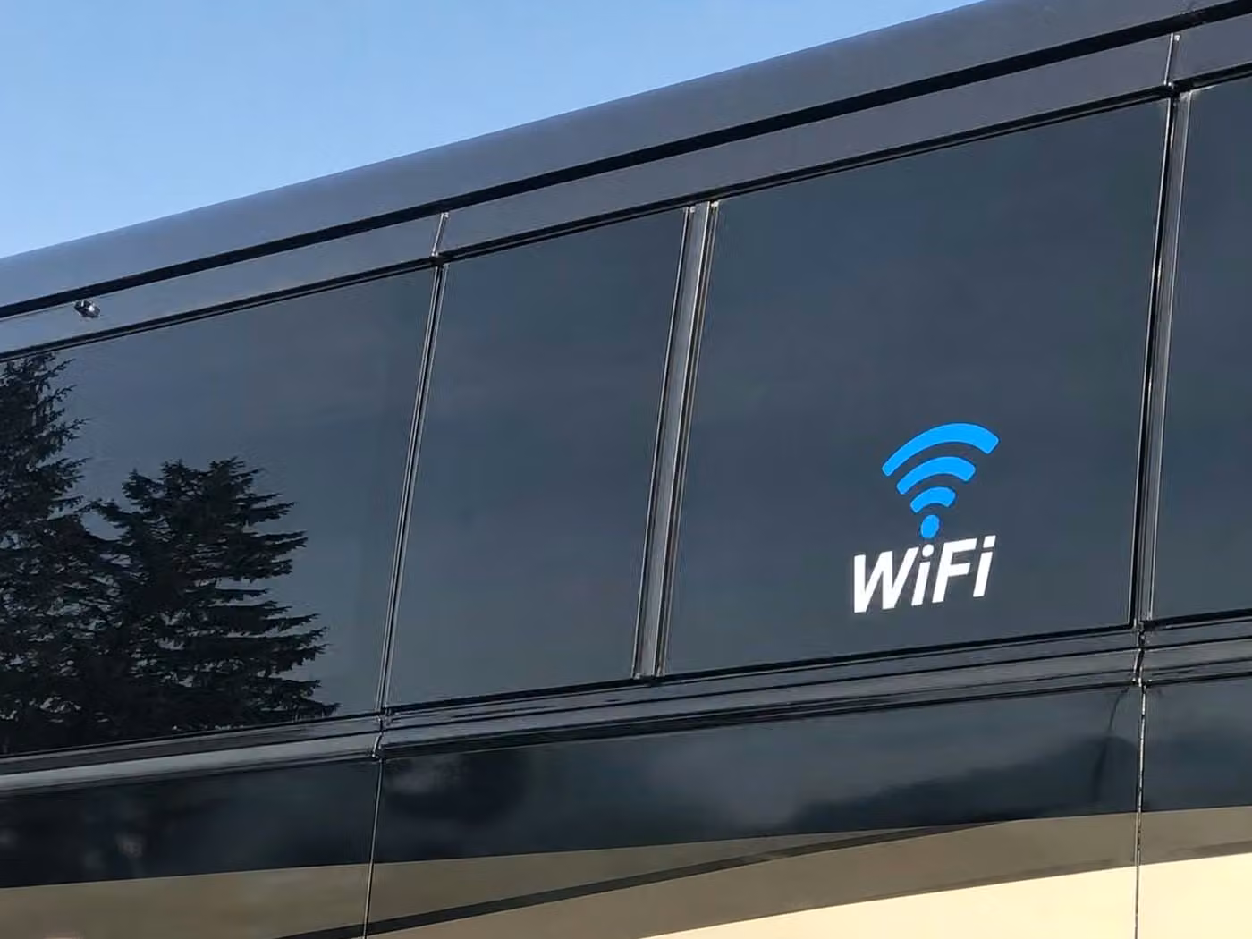 hollister 56 passenger charter bus wifi