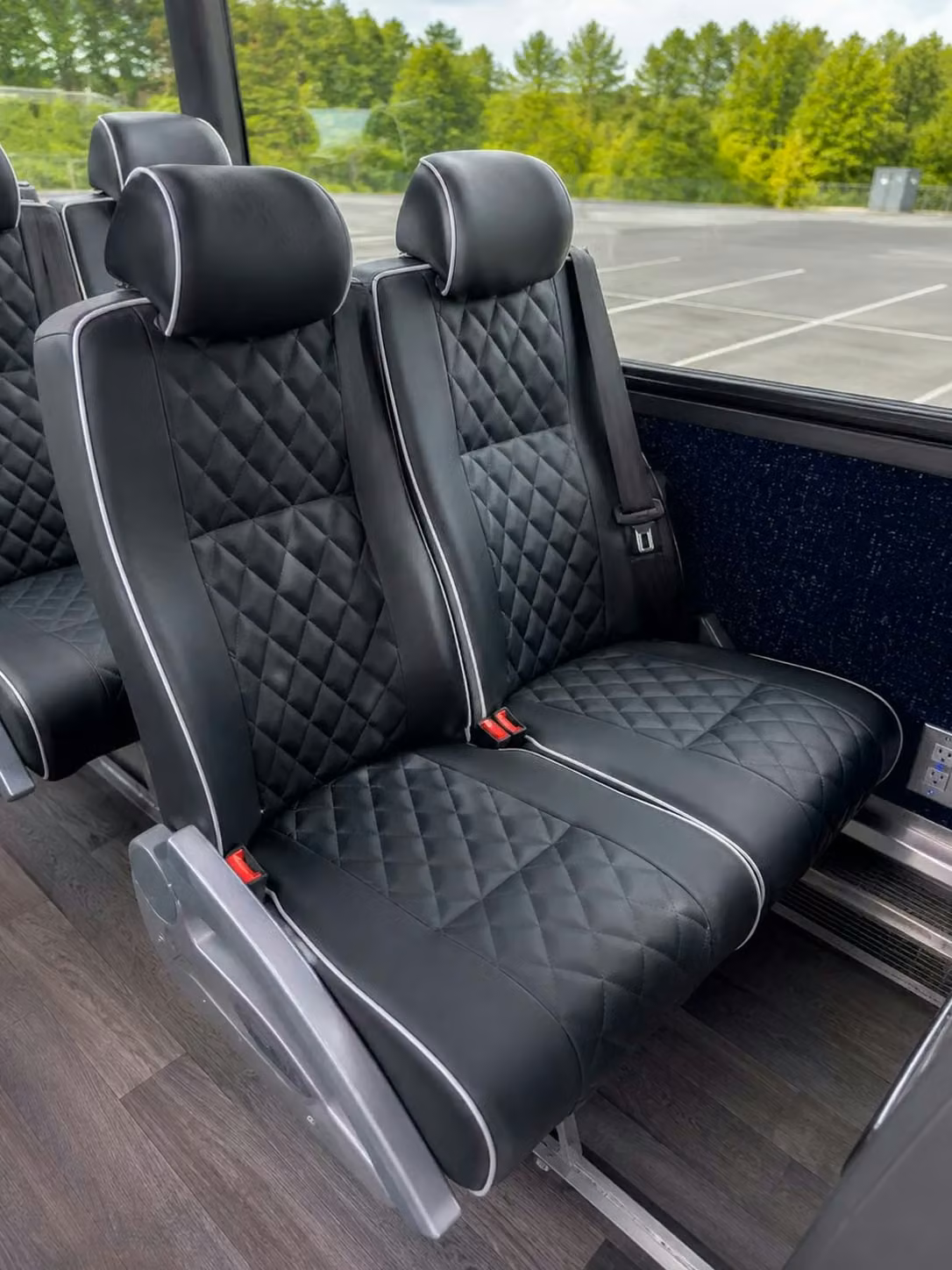 hollister charter bus reclining seats