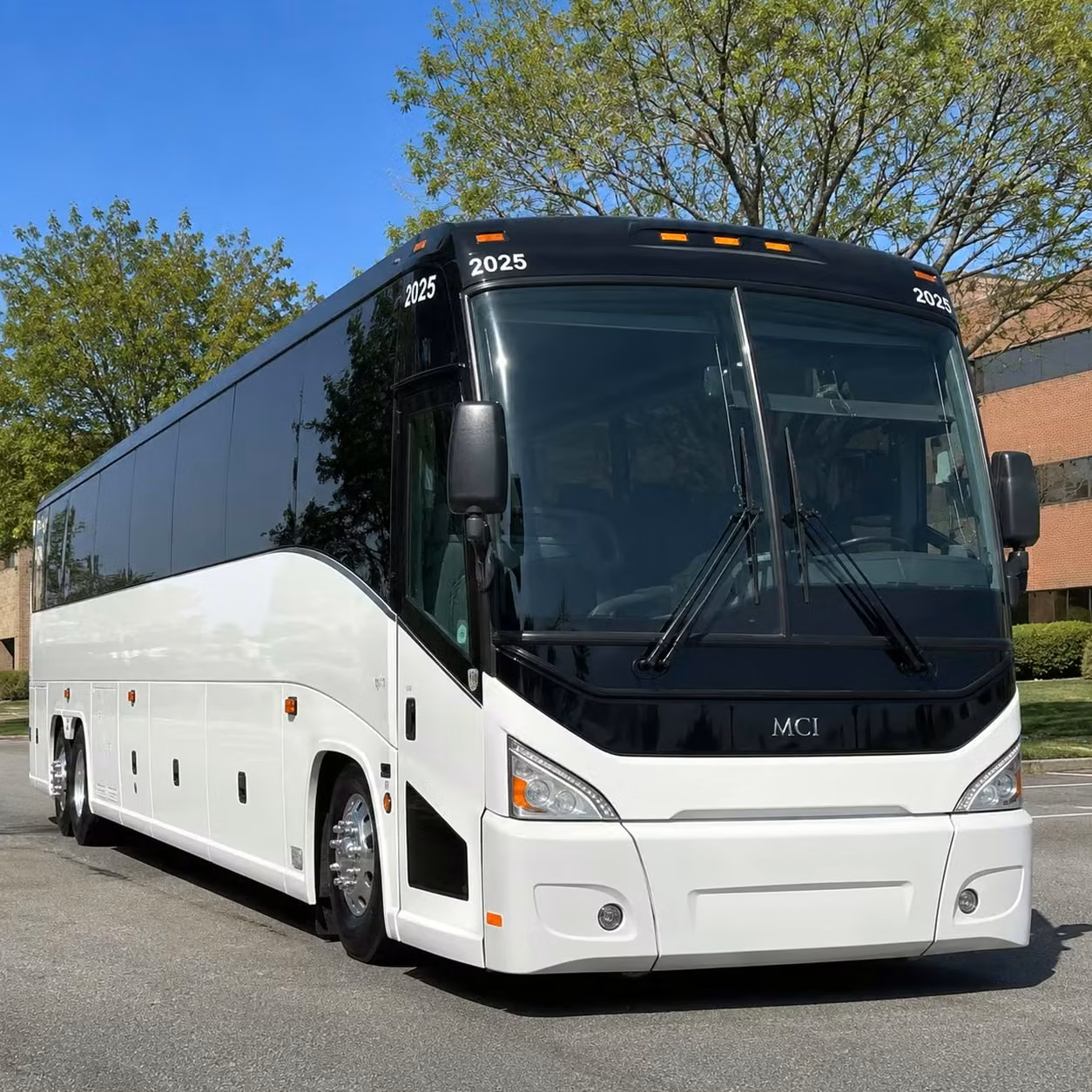 hollister sporting event transportation