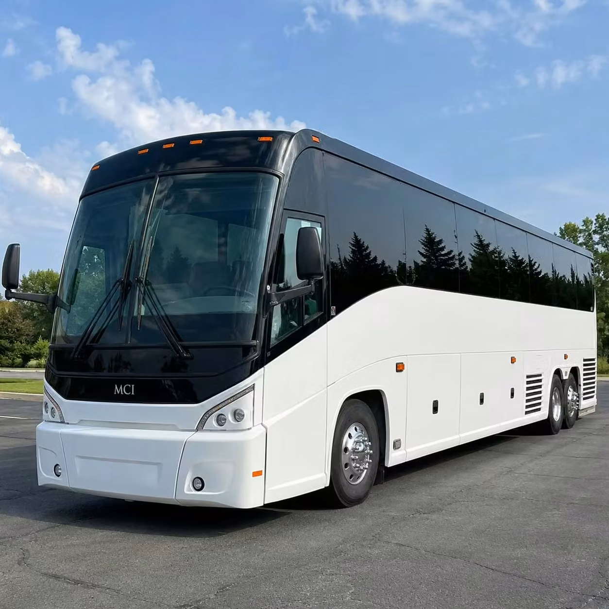 hollister sprinter limos and vip shuttles for backstage guests and headliners